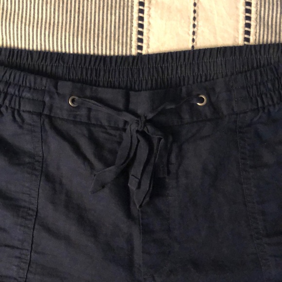 Gap Linen Short - Picture 2 of 3